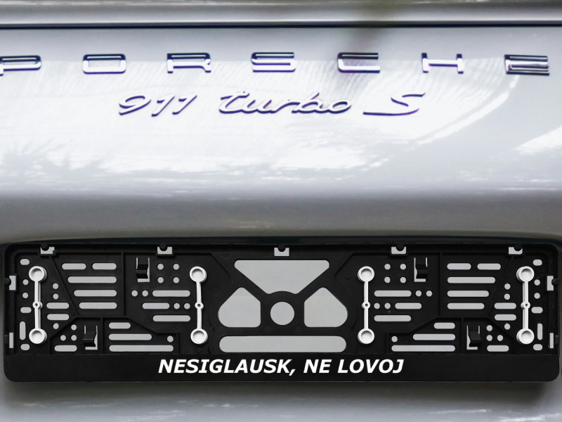 Numerių rėmelis su guminėmis tarpinėmis „Nesiglausk, ne lovoj“