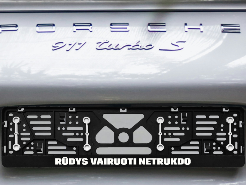 Numerių rėmelis su guminėmis tarpinėmis „Rūdys vairuoti netrukdo“