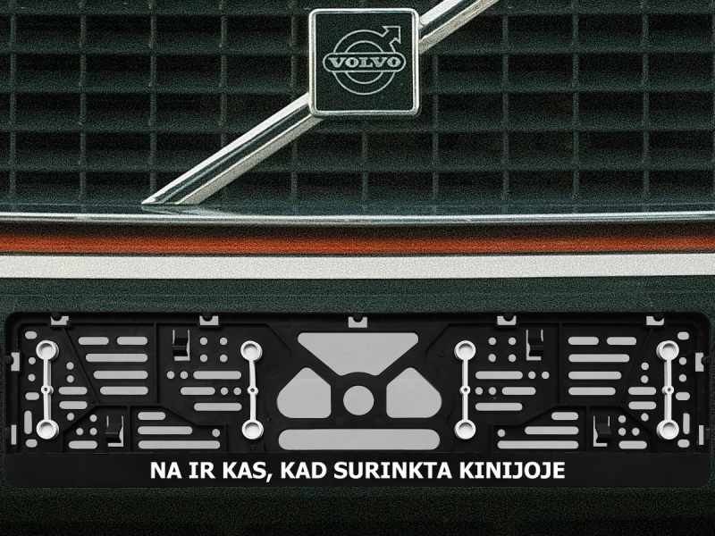 Numerių rėmelis su guminėmis tarpinėmis „Surinkta Kinijoje“