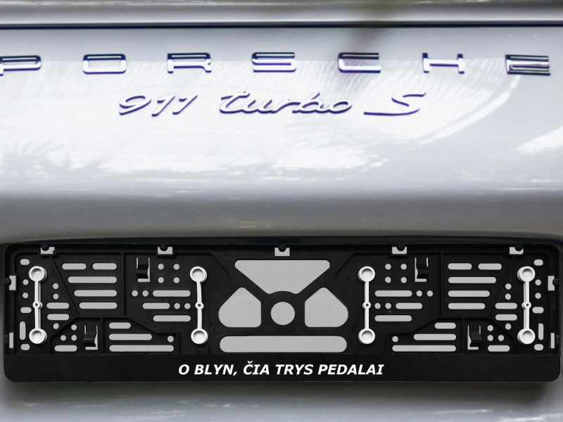 Numerių rėmelis su guminėmis tarpinėmis „Trys pedalai“